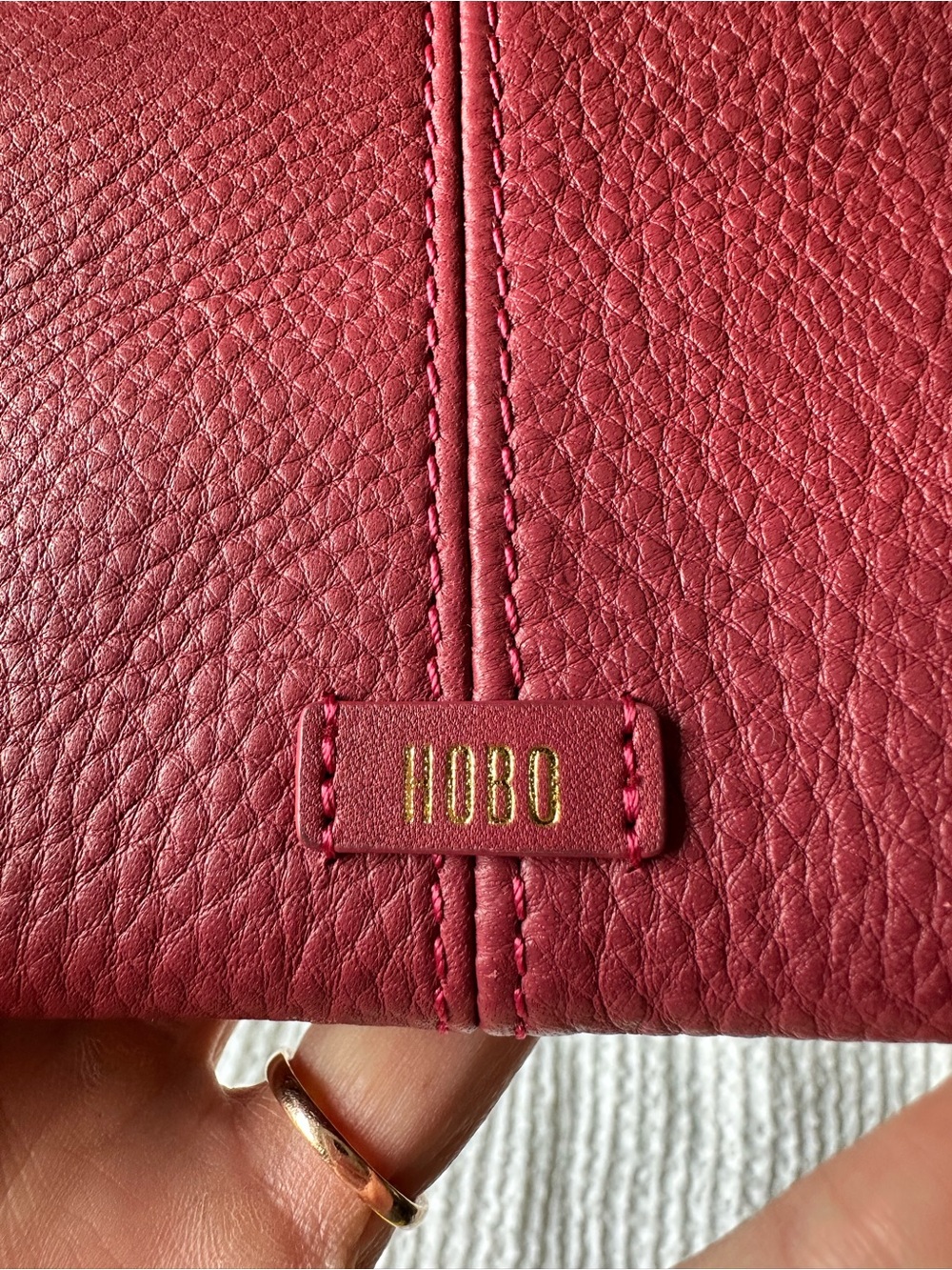 HOBO Keen Continental Wallet Red Pebbled Leather Trifold Organizer Clutch RFID - Picture 7 of 9